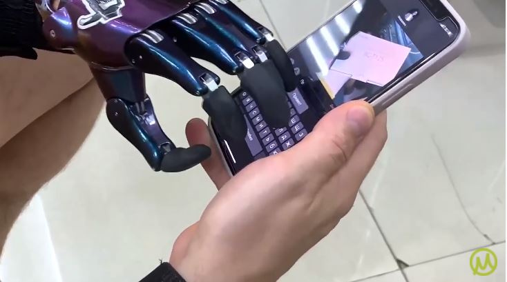Graphene Nanotubes Could Reduce Costs of Prosthetics Interacting with Touch Screens